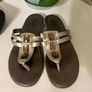 Clarks sandals sz 7